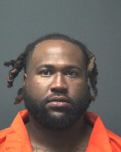 Mugshot of HOWARD, DMARCUS