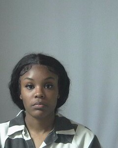 Mugshot of HOLLIS, LYTERIA  